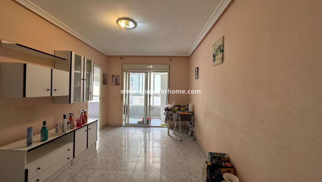 Sale - Apartment - Torrevieja - Estacion De Autobuses