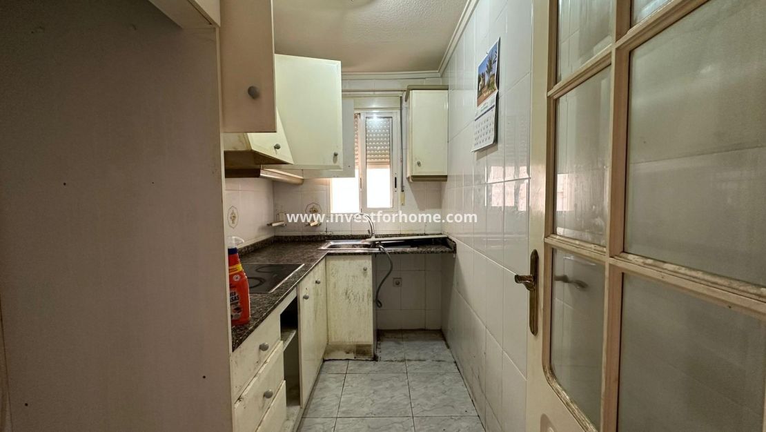 Sale - Apartment - Torrevieja - Estacion De Autobuses