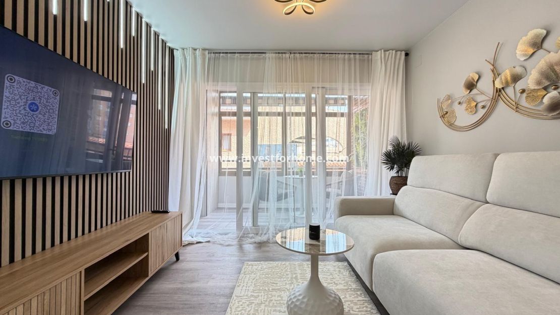 Sale - Apartment - Torrevieja - Estacion De Autobuses