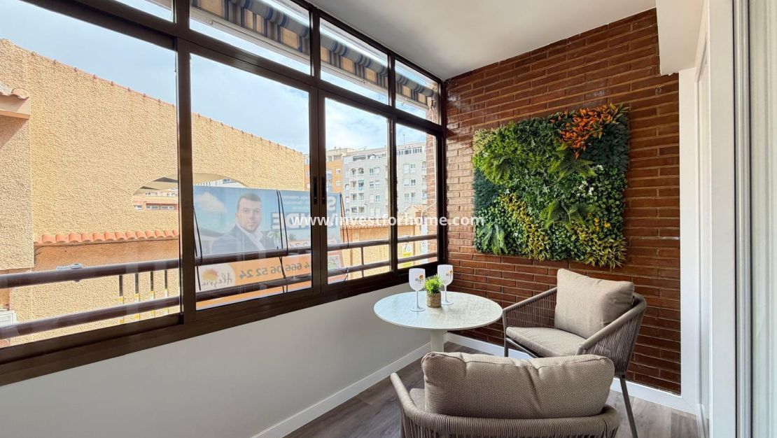 Sale - Apartment - Torrevieja - Estacion De Autobuses