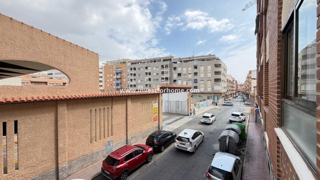 Sale - Apartment - Torrevieja - Estacion De Autobuses