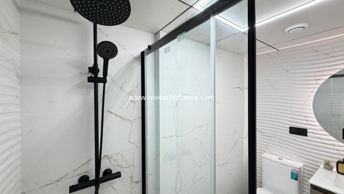 Sale - Apartment - Torrevieja - Estacion De Autobuses