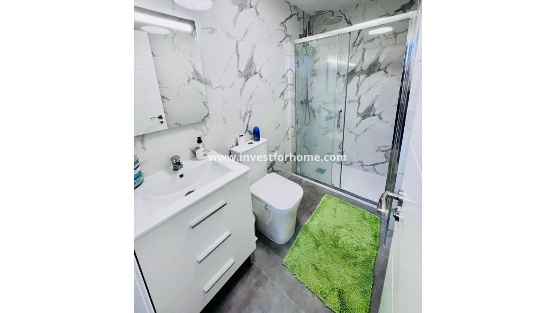 Sale - Apartment - Torrevieja - Estacion De Autobuses