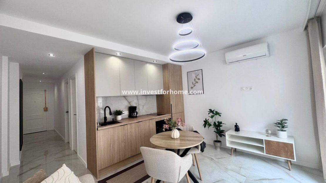 Sale - Apartment - Torrevieja - Estacion De Autobuses