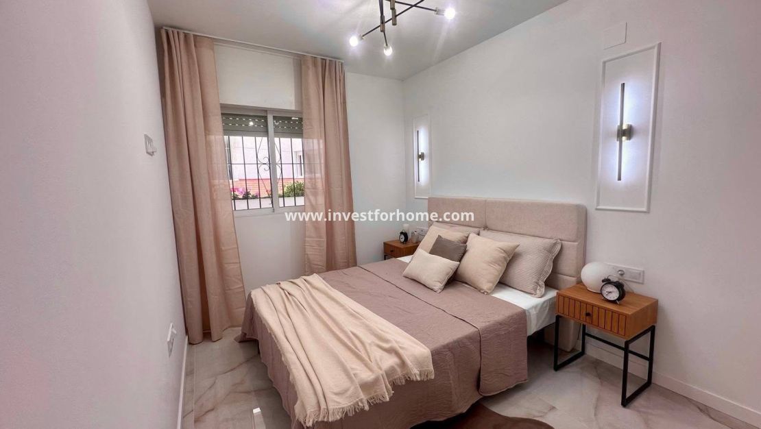 Sale - Apartment - Torrevieja - Estacion De Autobuses