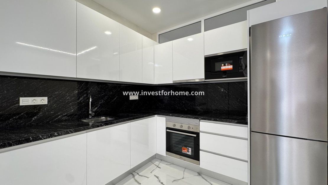 Sale - Apartment - Torrevieja - Estacion De Autobuses
