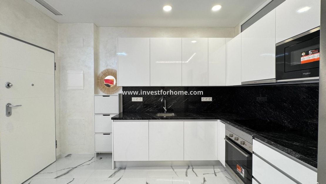 Sale - Apartment - Torrevieja - Estacion De Autobuses