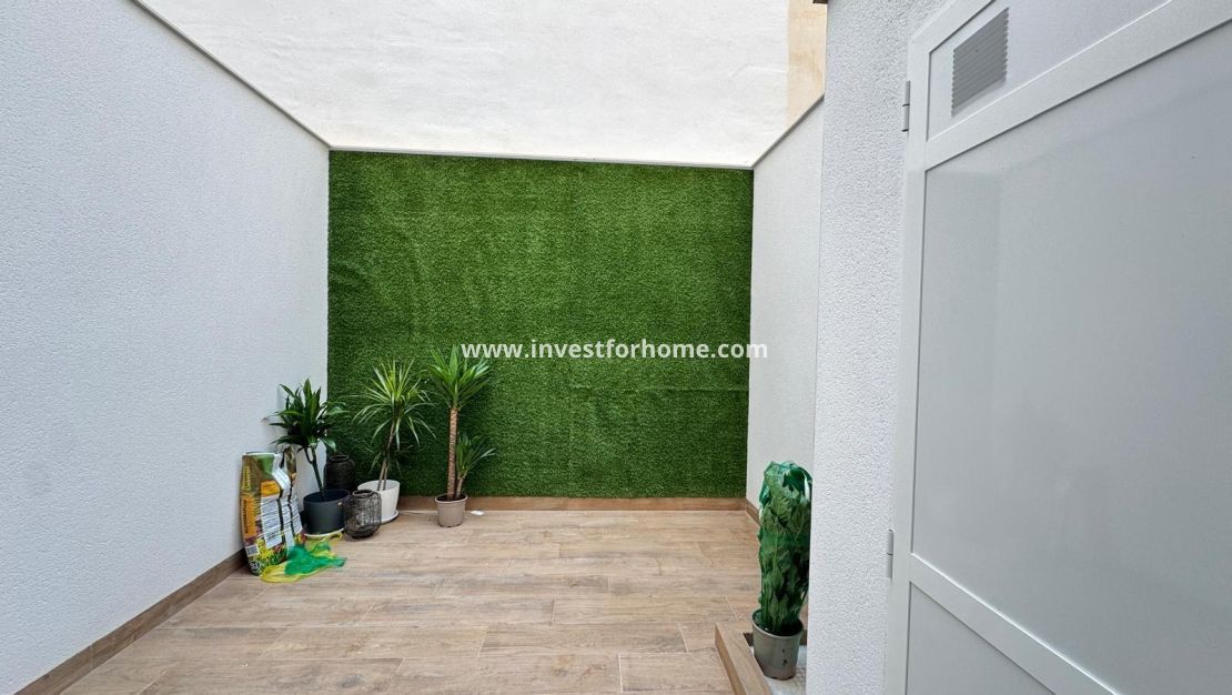 Sale - Apartment - Torrevieja - Estacion De Autobuses