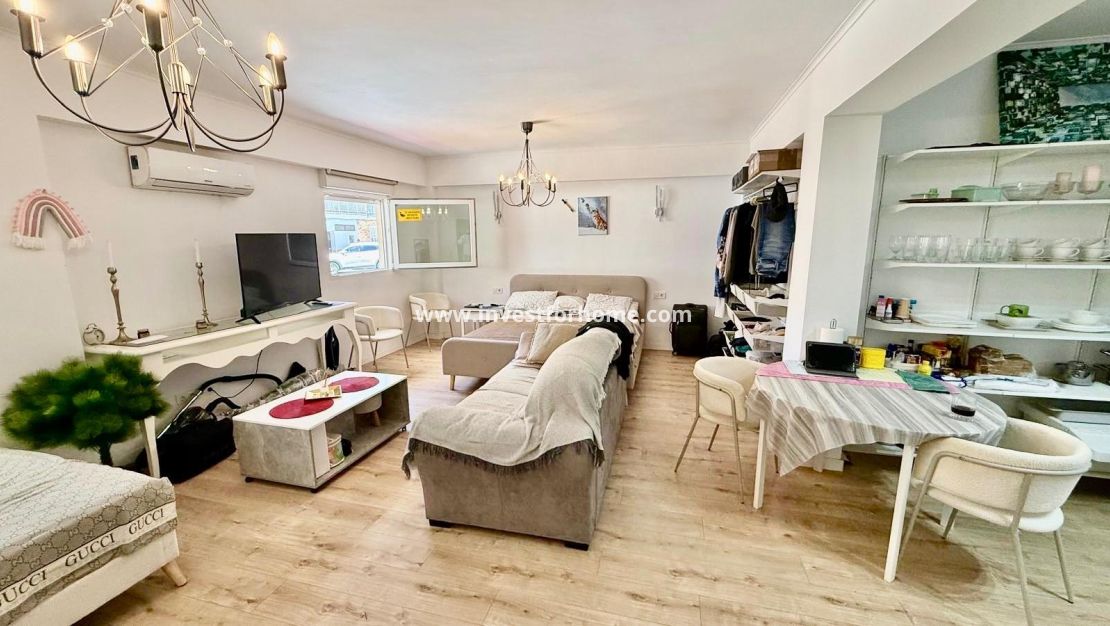 Sale - Apartment - Torrevieja - Estacion De Autobuses