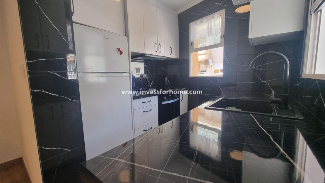 Sale - Apartment - Torrevieja - Estacion De Autobuses