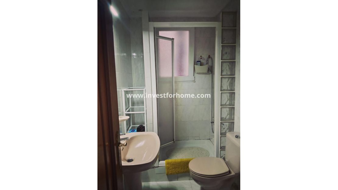Sale - Apartment - Torrevieja - Estacion De Autobuses