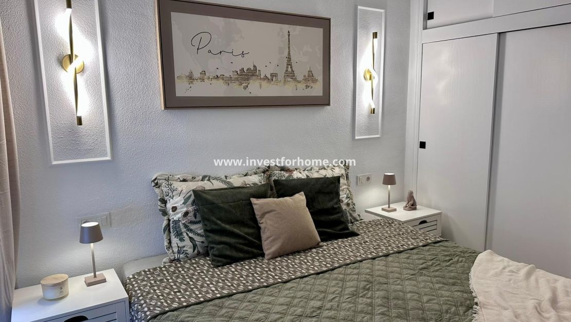 Sale - Apartment - Torrevieja - Estacion De Autobuses