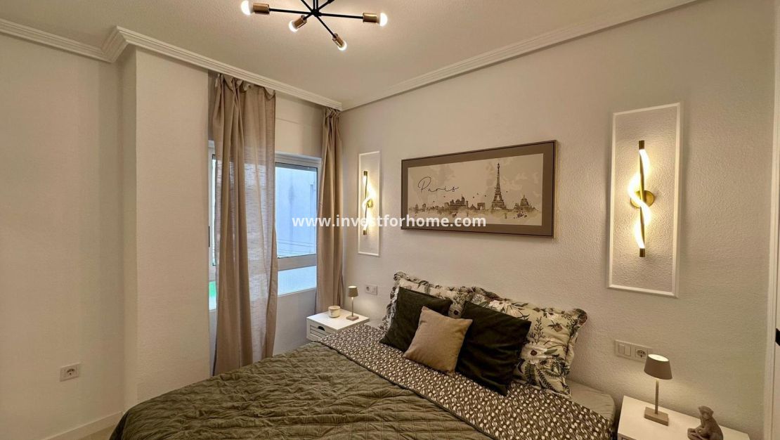Sale - Apartment - Torrevieja - Estacion De Autobuses