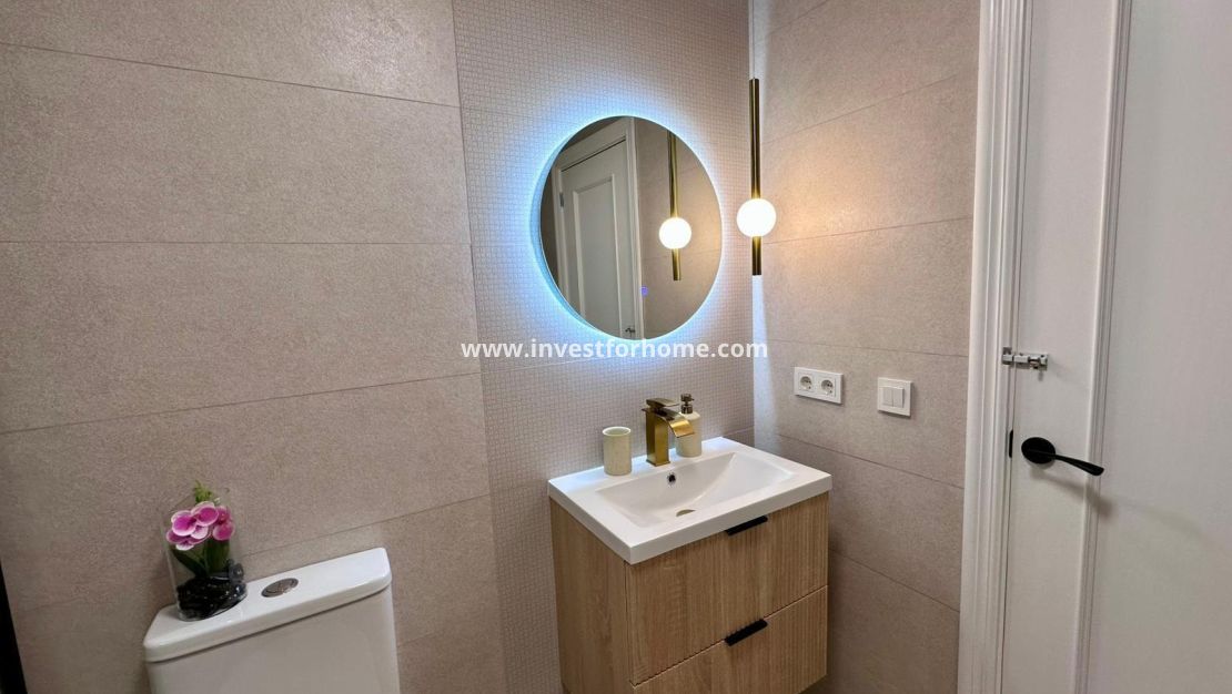 Sale - Apartment - Torrevieja - Estacion De Autobuses