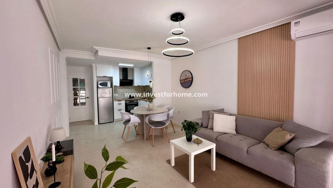 Sale - Apartment - Torrevieja - Estacion De Autobuses
