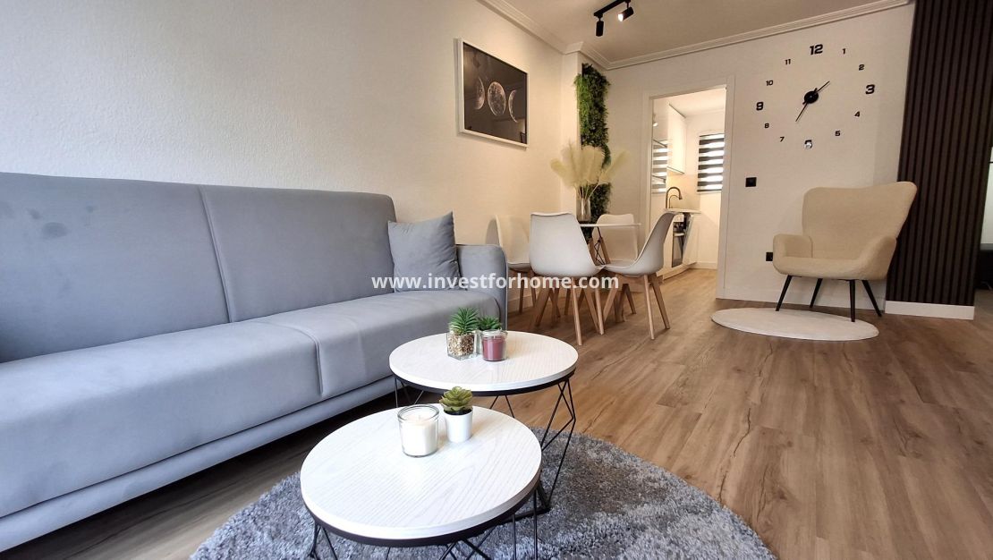 Sale - Apartment - Torrevieja - Estacion De Autobuses
