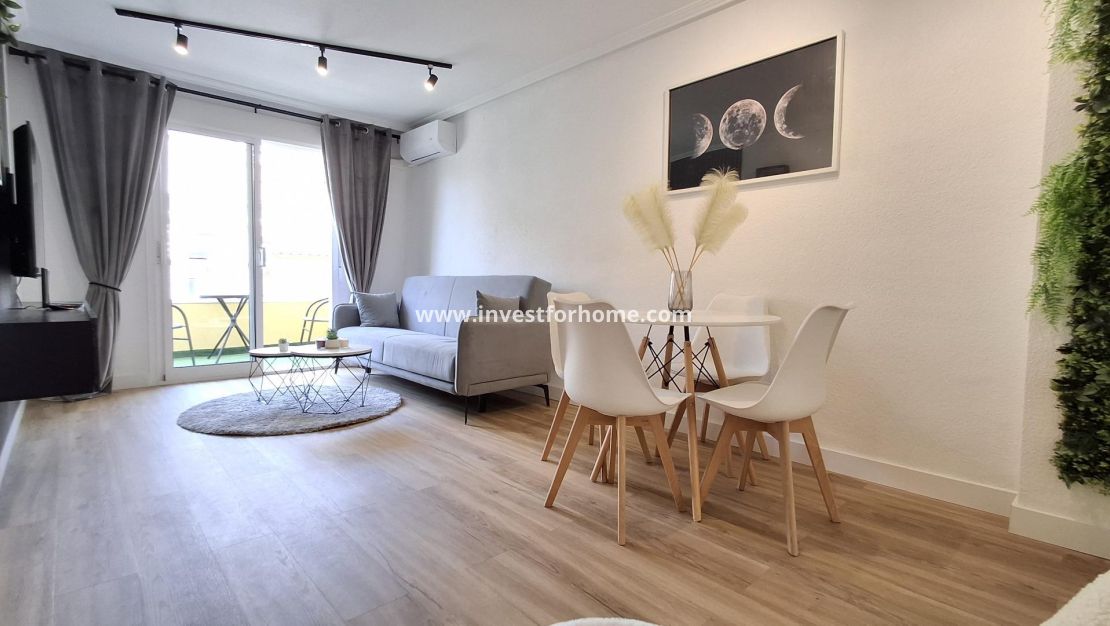 Sale - Apartment - Torrevieja - Estacion De Autobuses