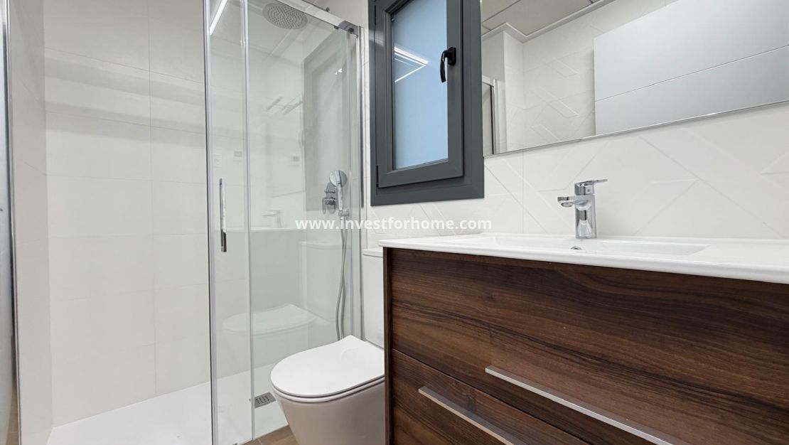 Sale - Apartment - Torrevieja - Estacion De Autobuses