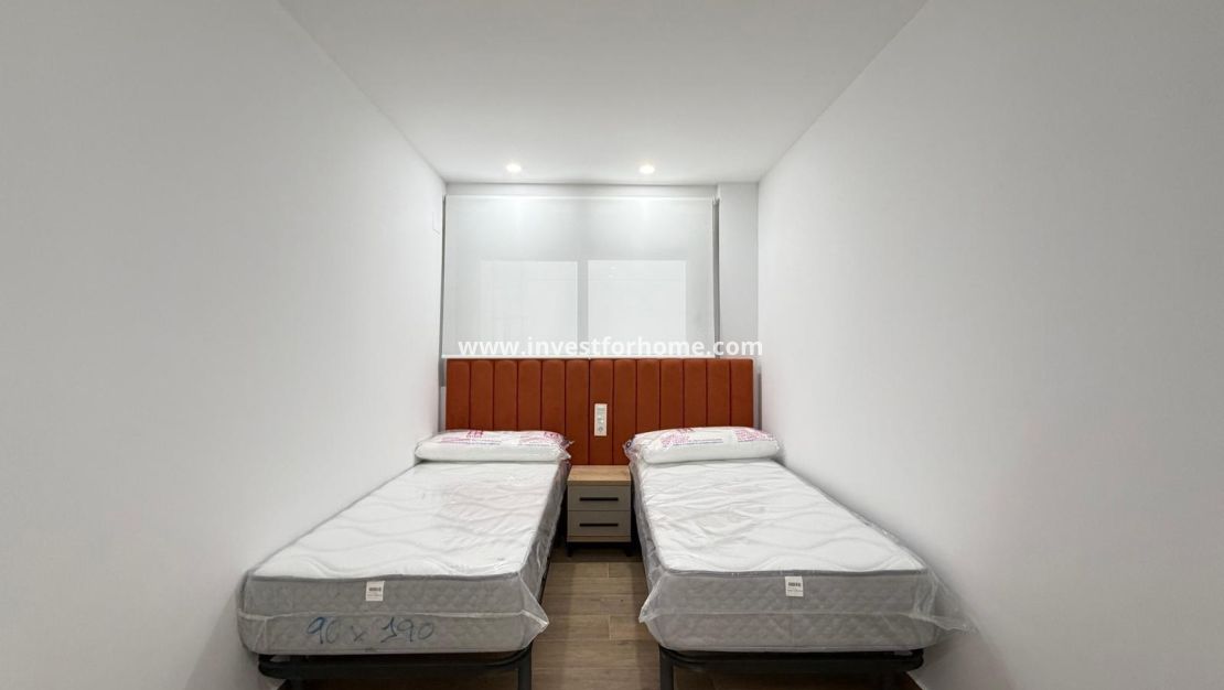 Sale - Apartment - Torrevieja - Estacion De Autobuses