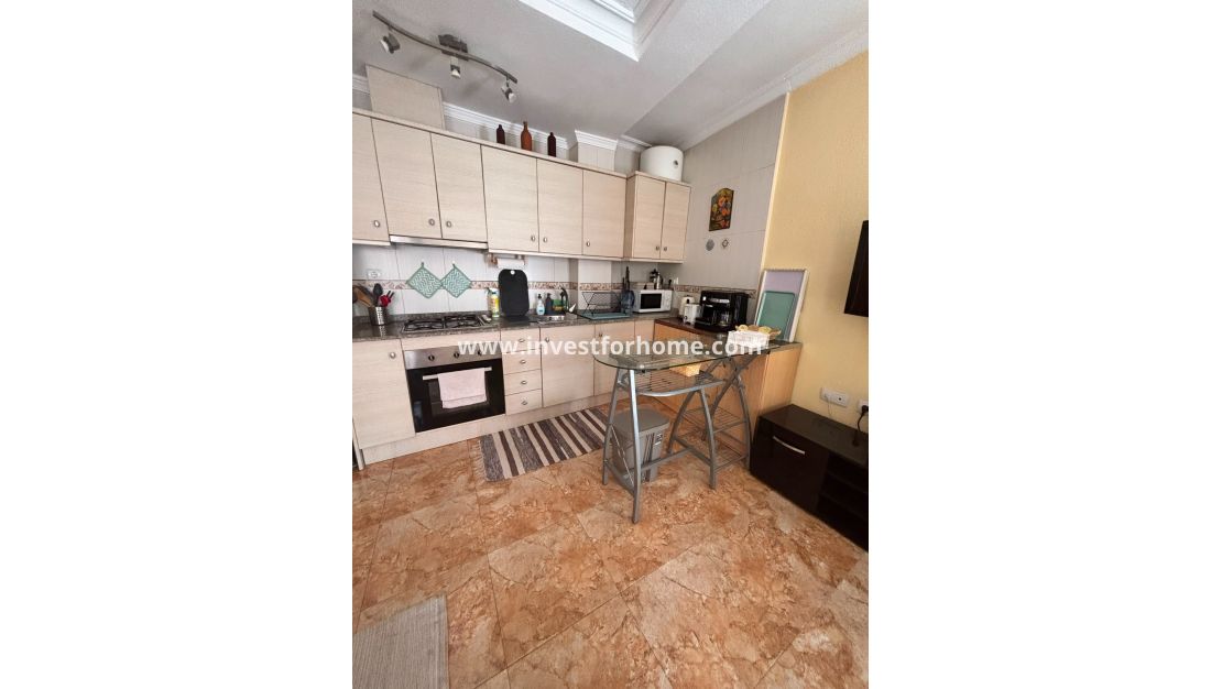 Sale - Apartment - Torrevieja - Estacion De Autobuses