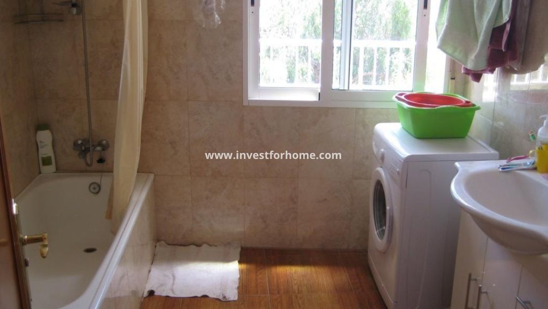 Sale - Apartment - Torrevieja - Estacion De Autobuses