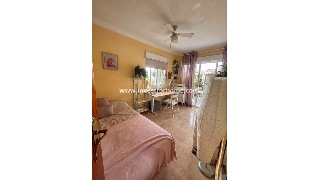 Sale - Apartment - Torrevieja - Estacion De Autobuses