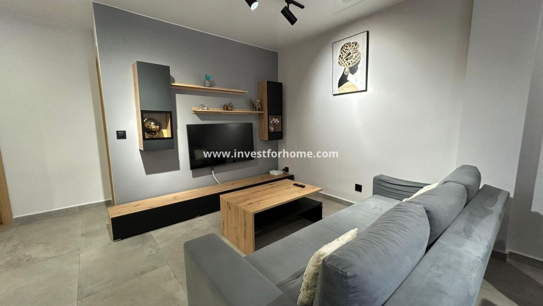 Sale - Apartment - Torrevieja - Estacion De Autobuses