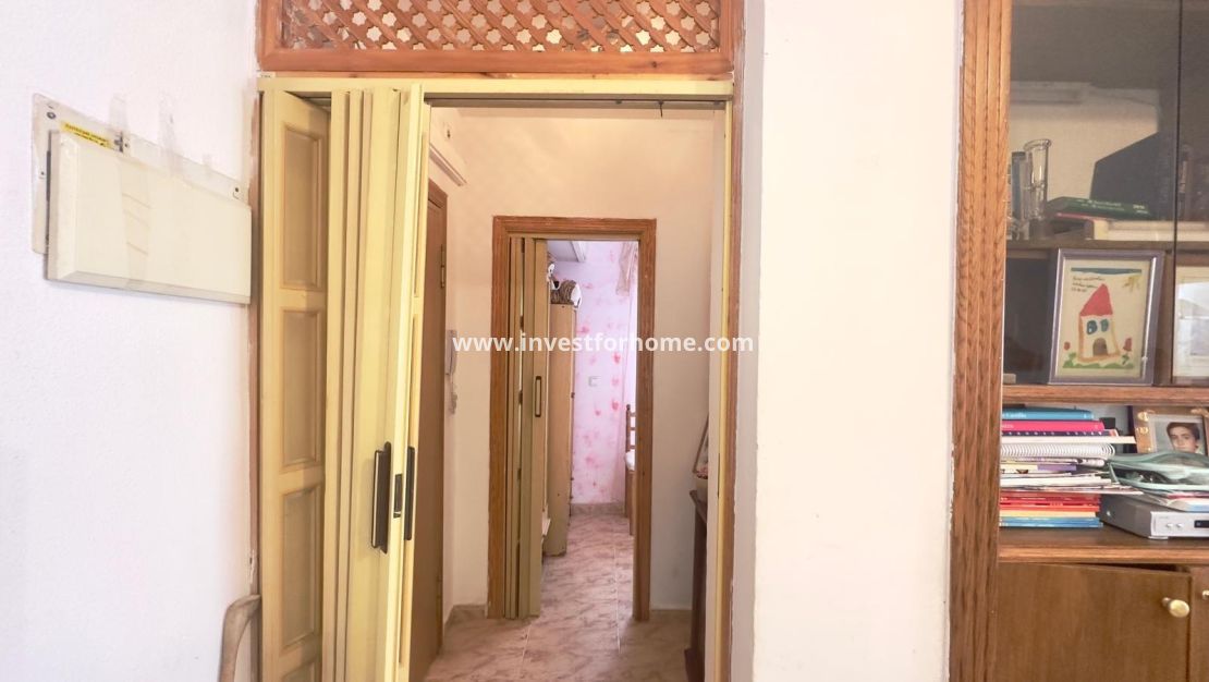 Sale - Apartment - Torrevieja - Estacion De Autobuses