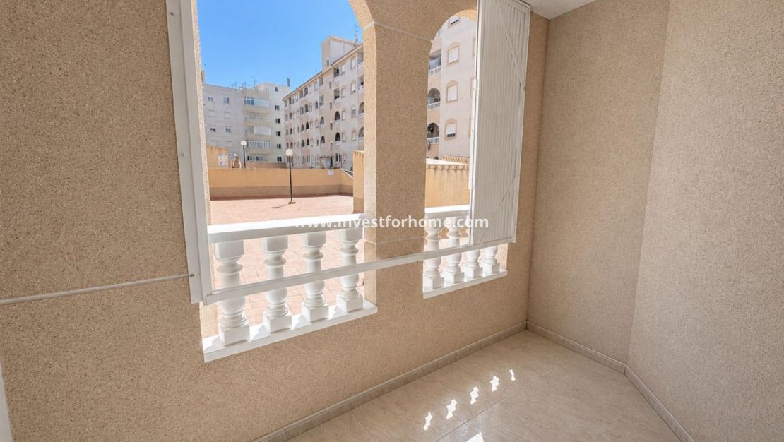 Sale - Apartment - Torrevieja - Estacion De Autobuses