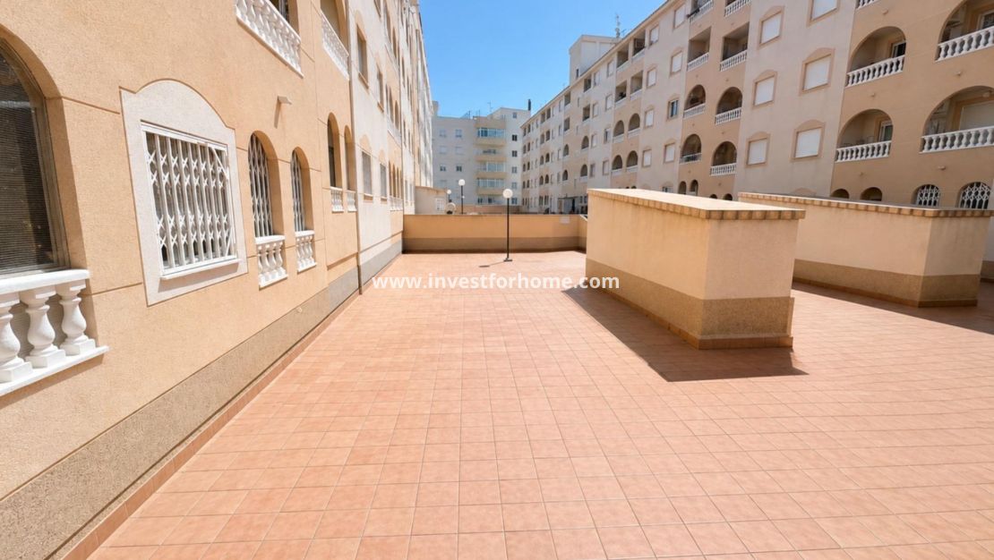 Sale - Apartment - Torrevieja - Estacion De Autobuses