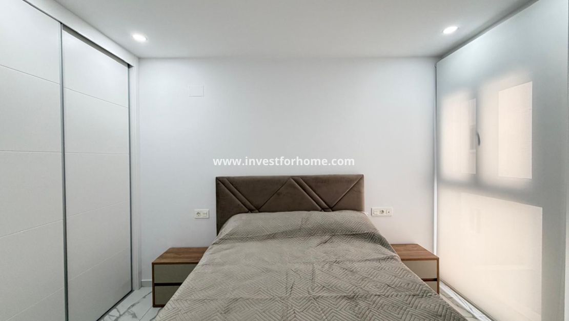 Sale - Apartment - Torrevieja - Estacion De Autobuses