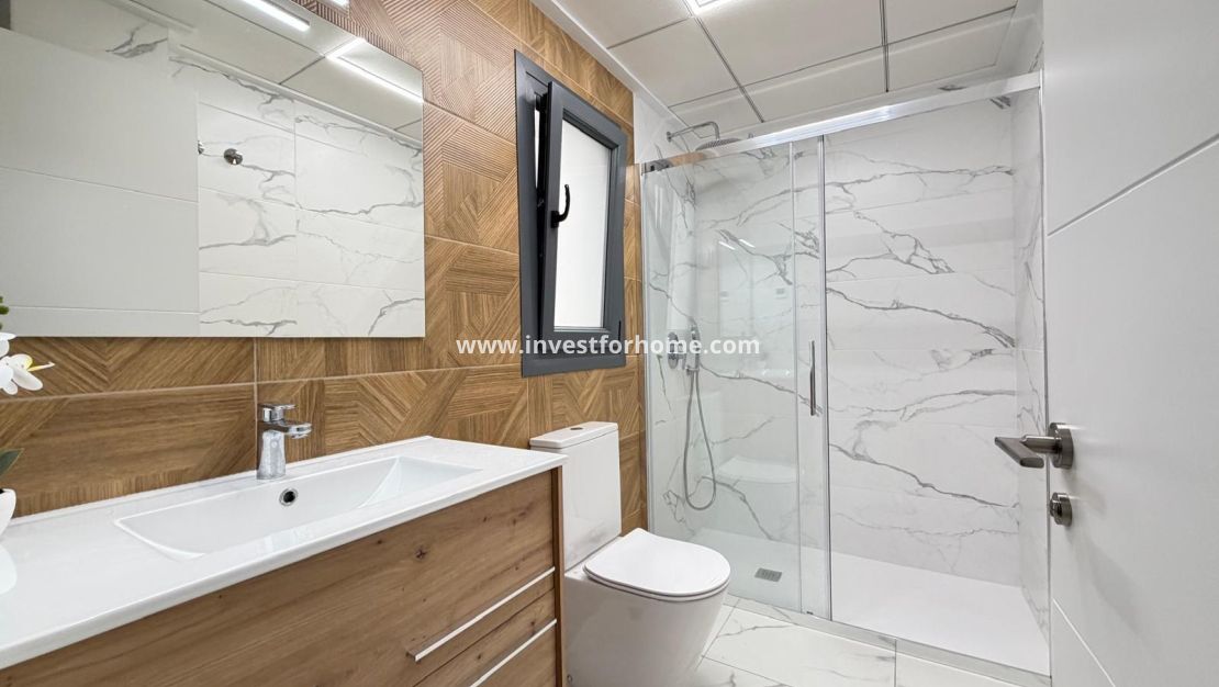 Sale - Apartment - Torrevieja - Estacion De Autobuses
