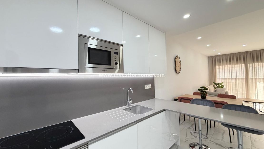 Sale - Apartment - Torrevieja - Estacion De Autobuses