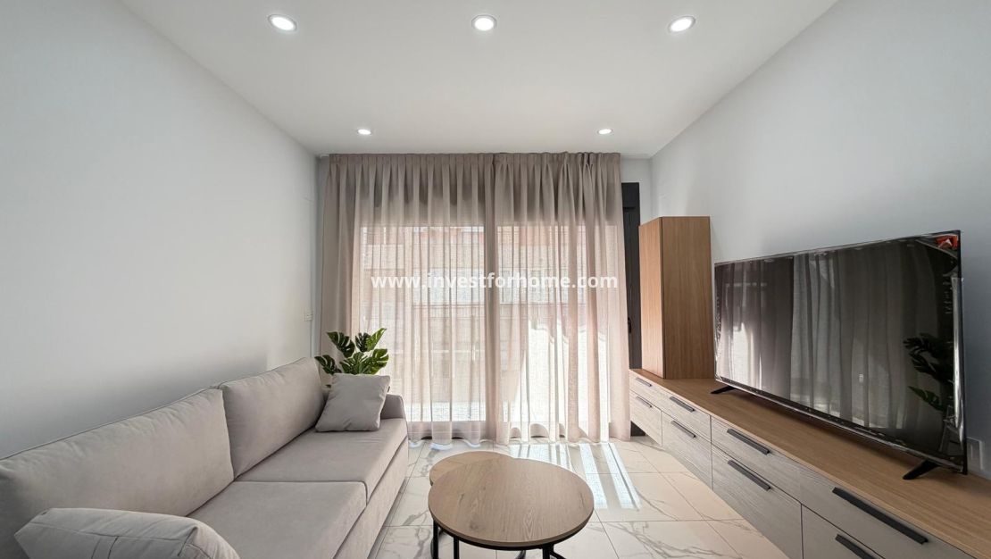 Sale - Apartment - Torrevieja - Estacion De Autobuses