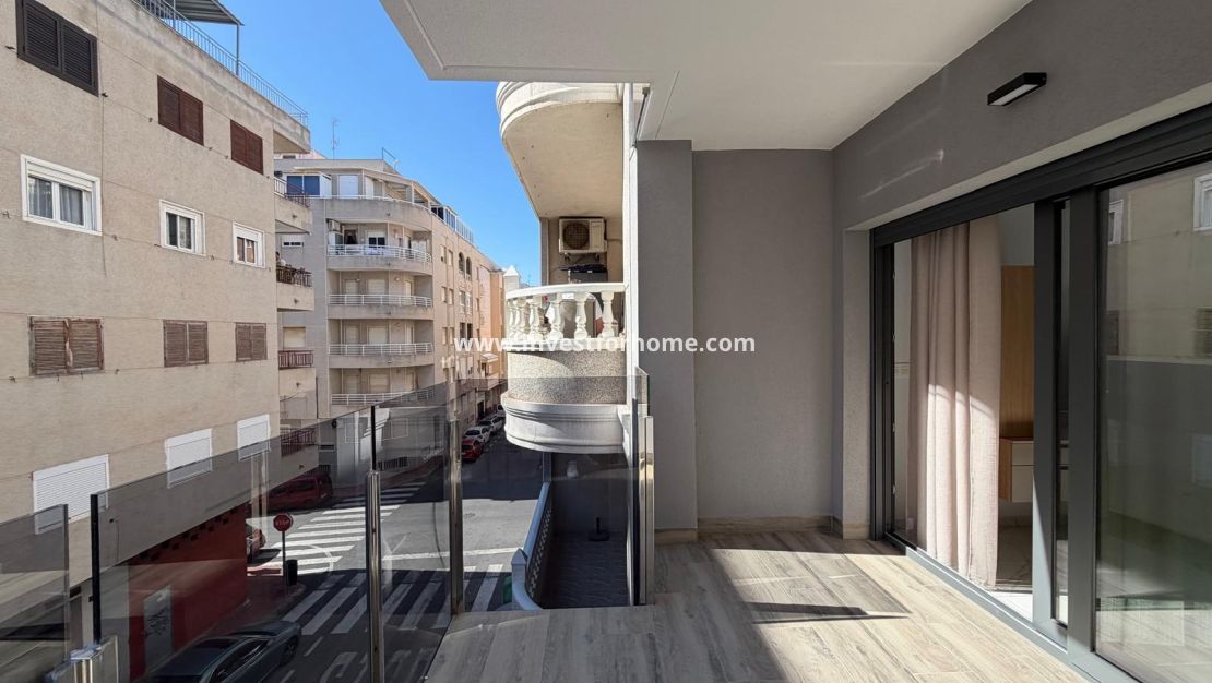 Sale - Apartment - Torrevieja - Estacion De Autobuses