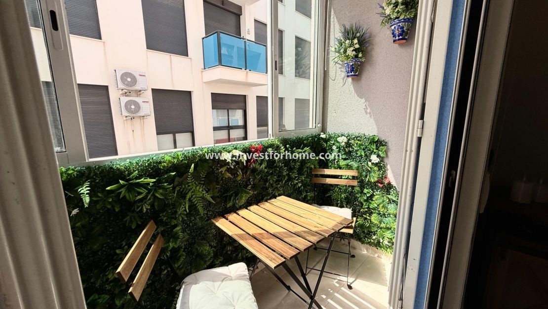 Sale - Apartment - Torrevieja - Estacion De Autobuses