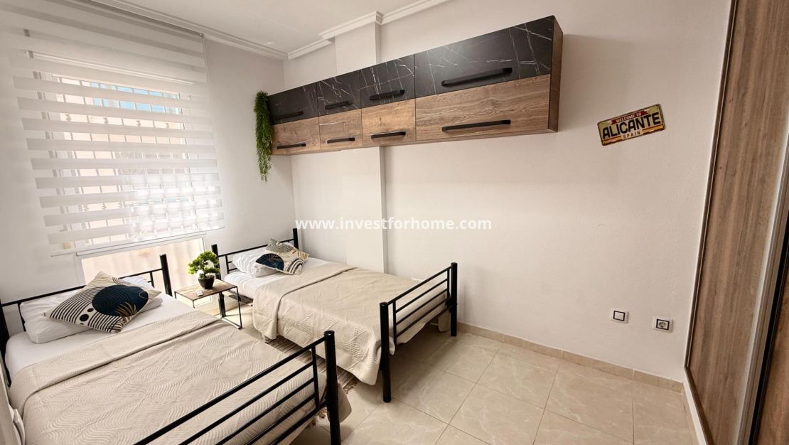 Sale - Apartment - Torrevieja - Estacion De Autobuses