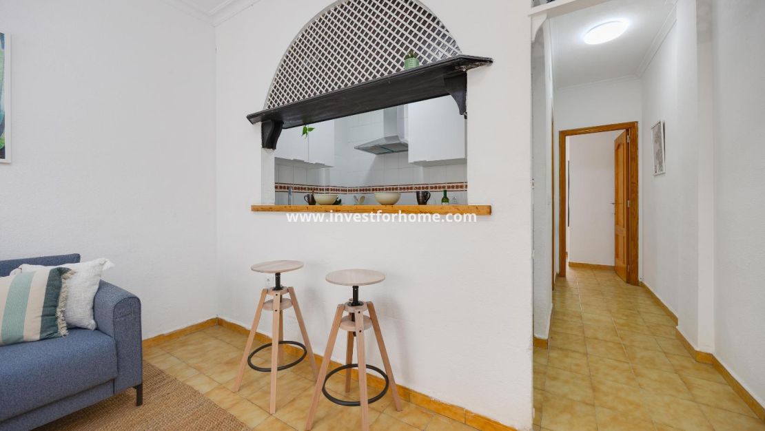 Sale - Apartment - Torrevieja - Estacion De Autobuses