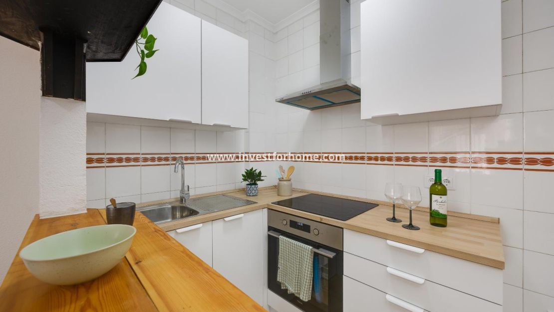 Sale - Apartment - Torrevieja - Estacion De Autobuses