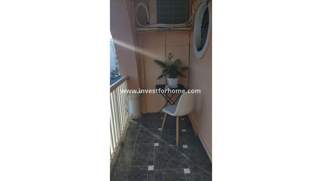 Sale - Apartment - Torrevieja - Gaspar Perrelló