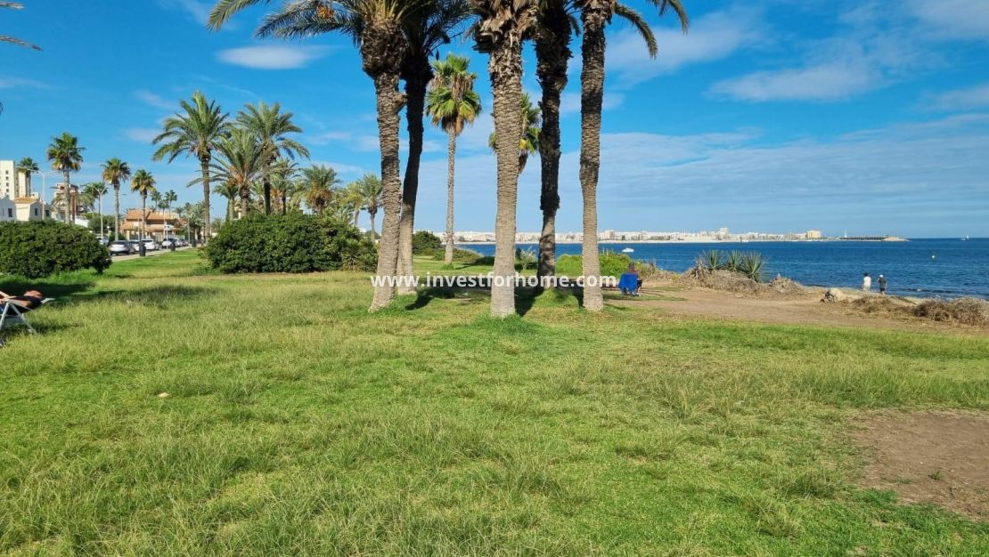 Sale - Apartment - Torrevieja - La Veleta