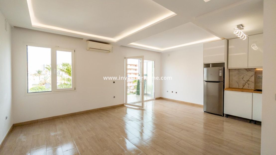 Sale - Apartment - Torrevieja - La Veleta