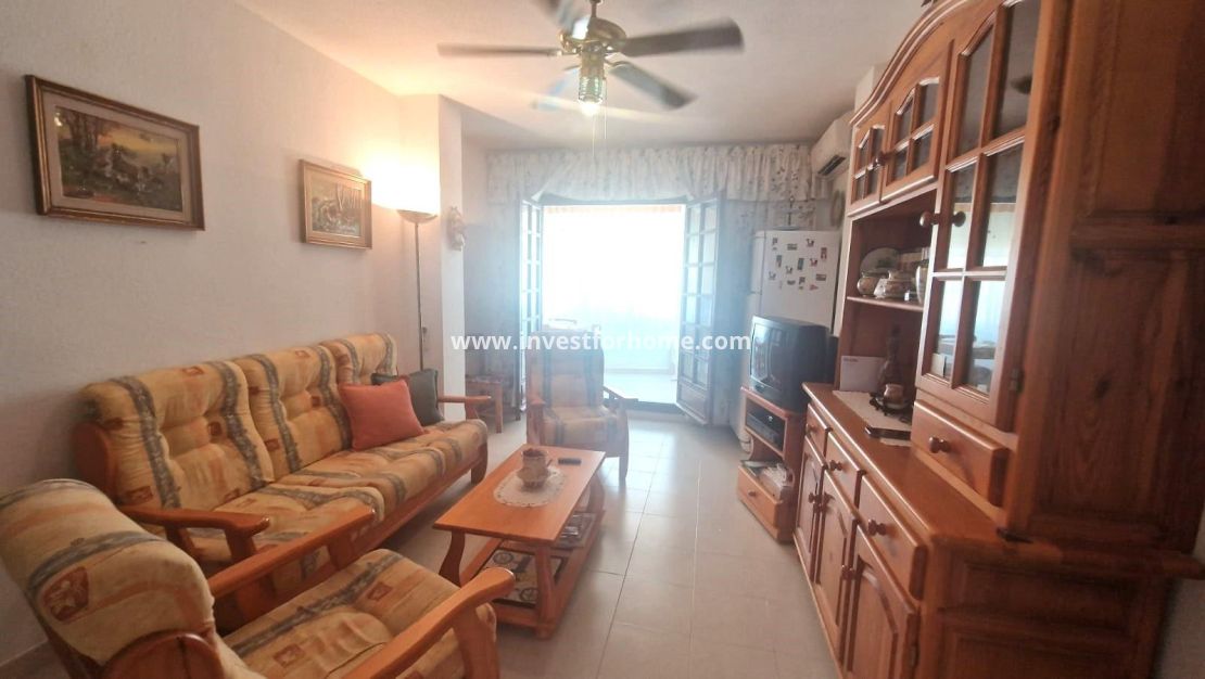 Sale - Apartment - Torrevieja - La Veleta