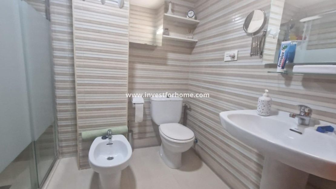 Sale - Apartment - Torrevieja - La Veleta