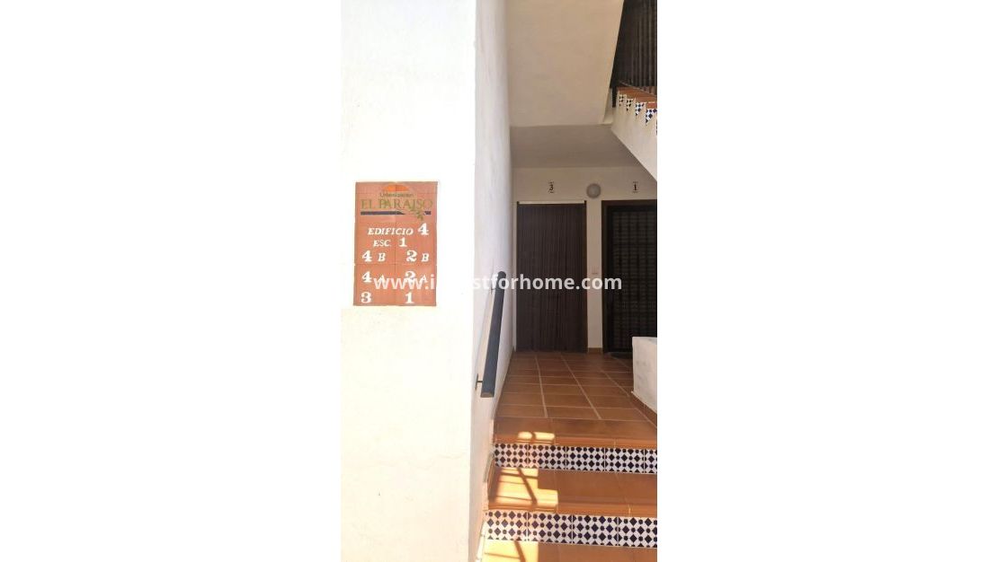 Sale - Apartment - Torrevieja - La Veleta