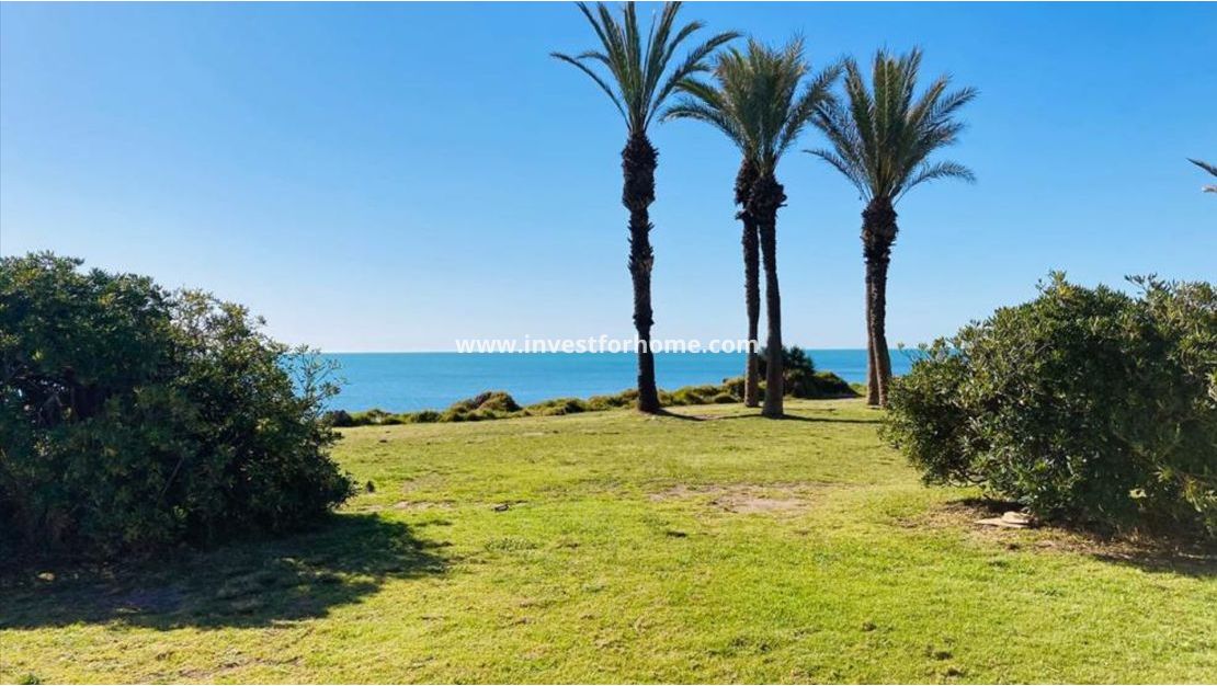 Sale - Apartment - Torrevieja - La Veleta