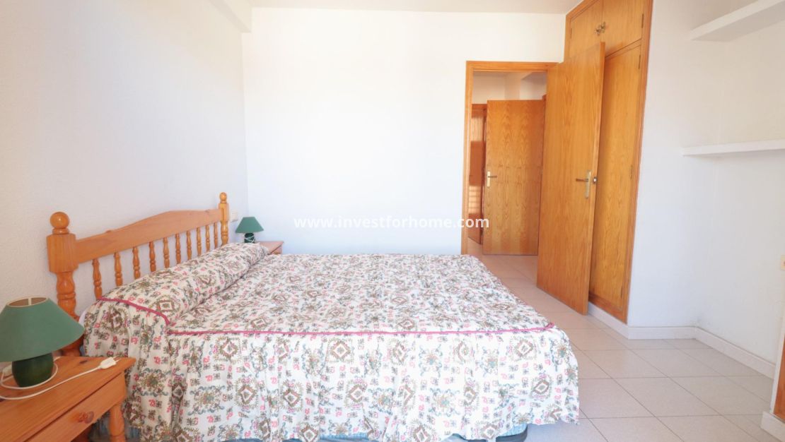 Sale - Apartment - Torrevieja - La Veleta
