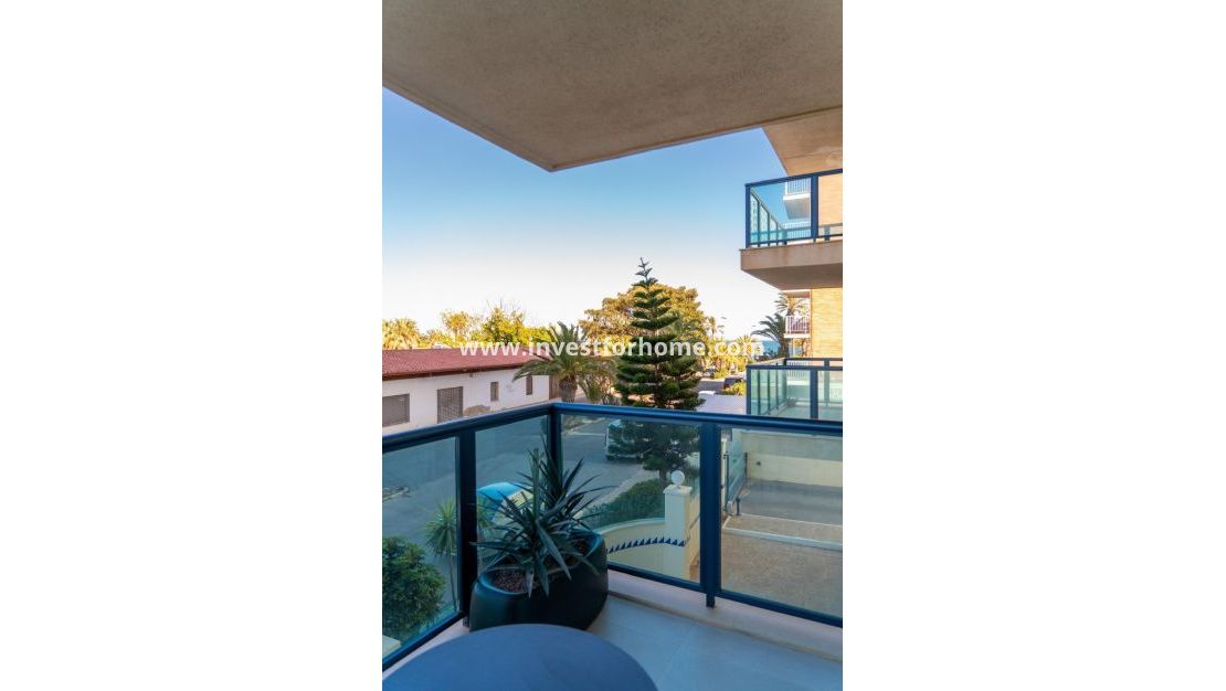 Sale - Apartment - Torrevieja - La Veleta