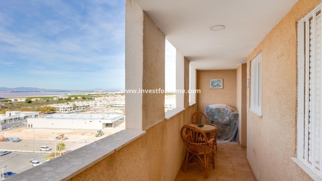 Sale - Apartment - Torrevieja - La Veleta