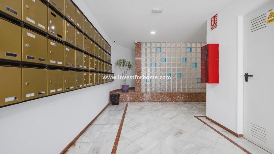 Sale - Apartment - Torrevieja - La Veleta